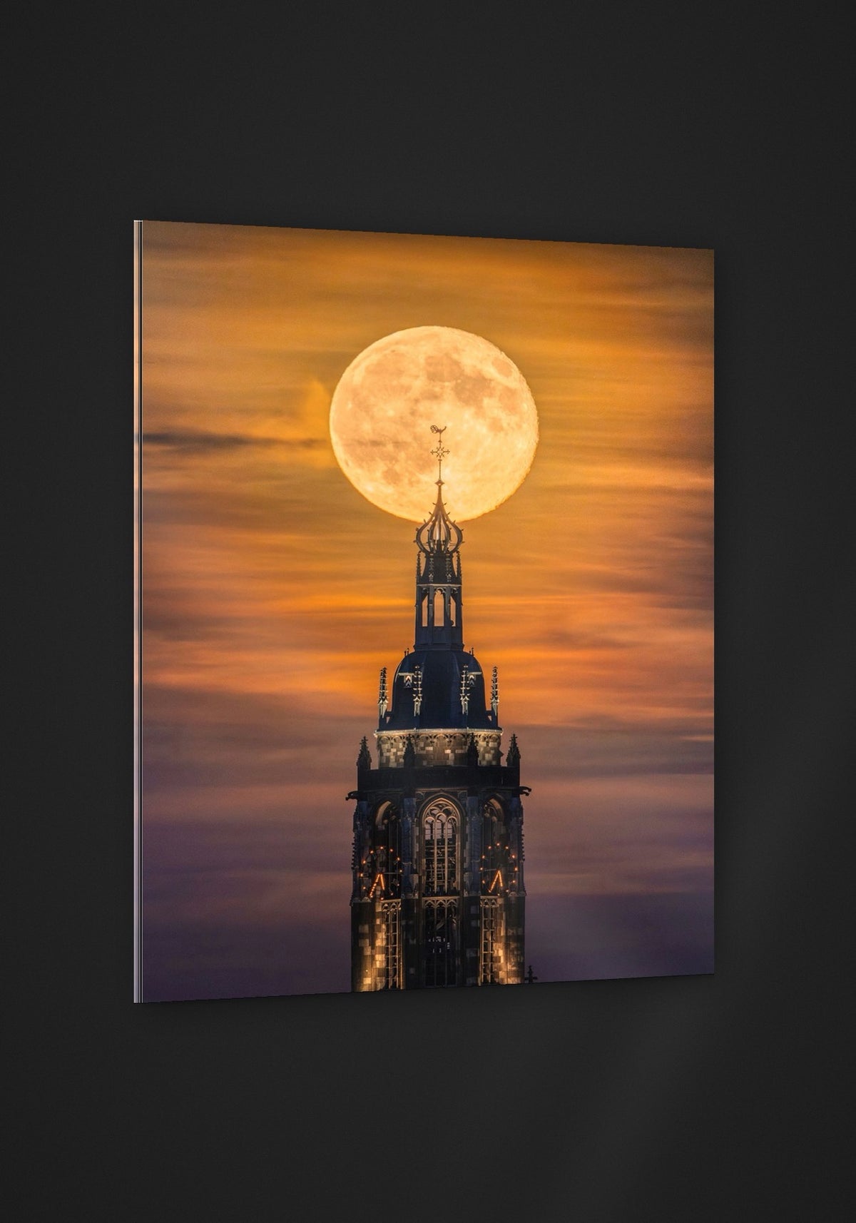 Moon over Rhenen acryl