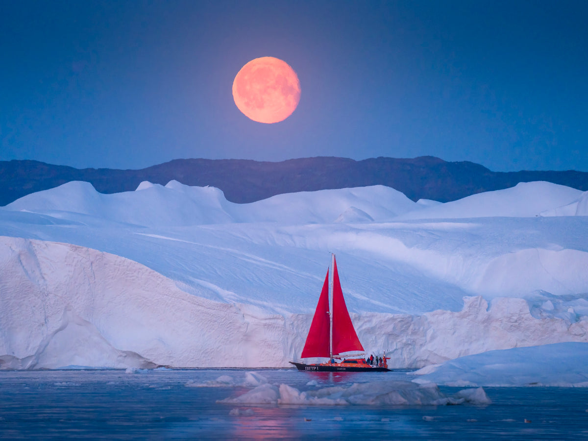 Sailing Under The Moon II