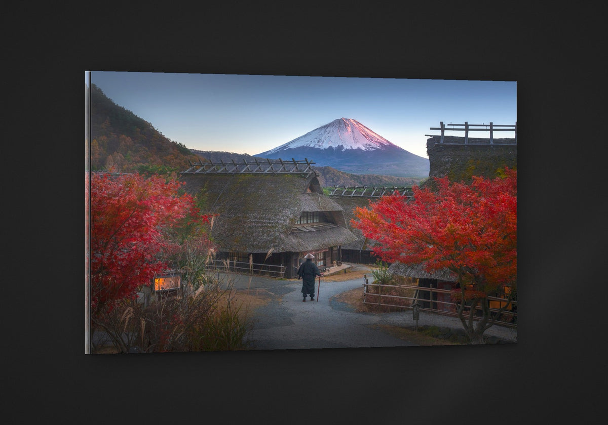 Village Beneath Fuji acryl